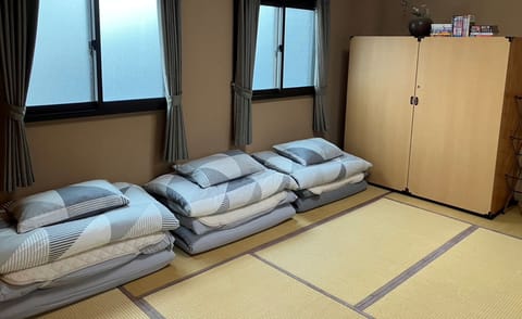 Family Room 3