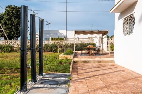 Autumn, Garden, Main Entrance, Spring, Summer, Winter