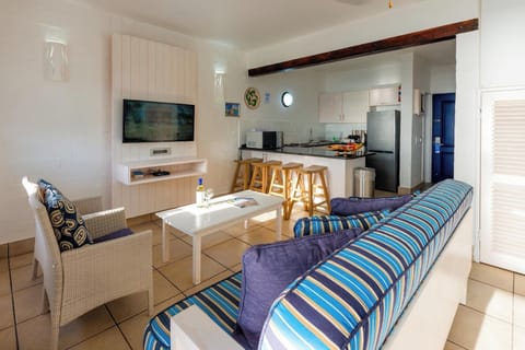 Seaside Kaliva 127 @Club Mykonos (847)