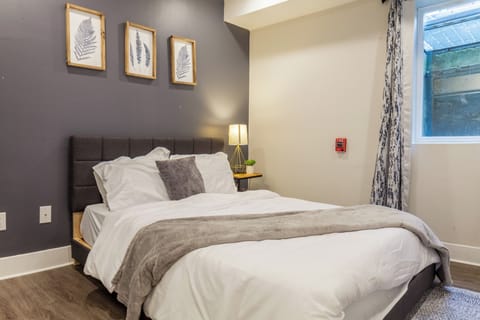Cozy bedroom with a comfortable bed and storage space for your belongings.

