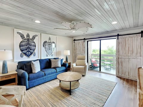 Welcome to Lighthouse Point 22A!