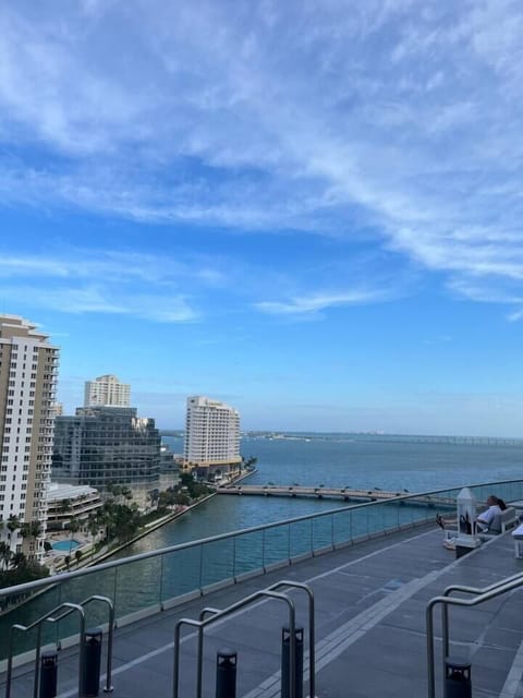 abca57a9-7de1-4dcb-90ea-5363a1b57e57