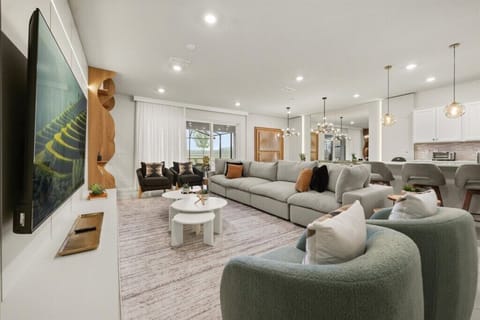 15973 Cape Coral Loop (2).jpg