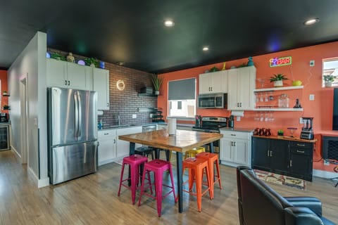 Kitchen | 2nd Floor | Cooking Basics | Drip & Keurig Coffee Maker