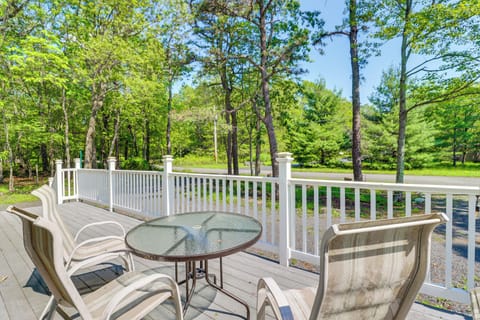 Private Deck | Charcoal Grill