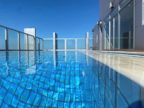 25th roof top pool heated. 