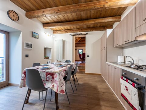 Apartment, Swimming Pool, Condominium, Shade, Resort Town, Resort, Hotel, Balcony