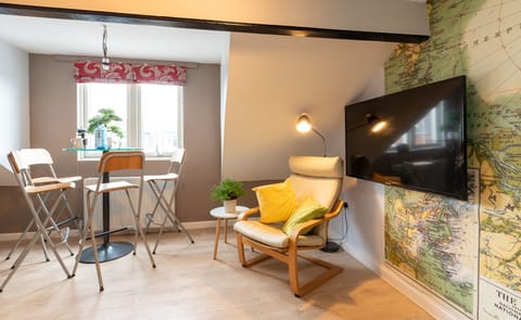 Living area in apartment 4, Silver Birch