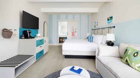 King bed and sleeper sofa