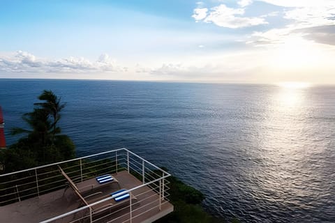 Mountain view,Landmark view,Sea view