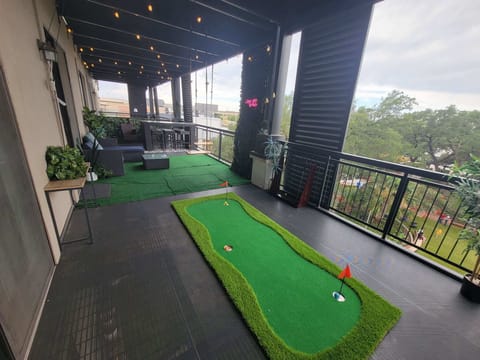 Mini Golf with a view of the Domain!