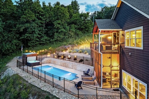 Loved the property, especially the pool and hot tub. The home has everything you could possibly need. Owners were very responsive and helpful. Highly recommend. - Christopher C.