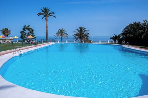 Holiday Home Swimming Pool
