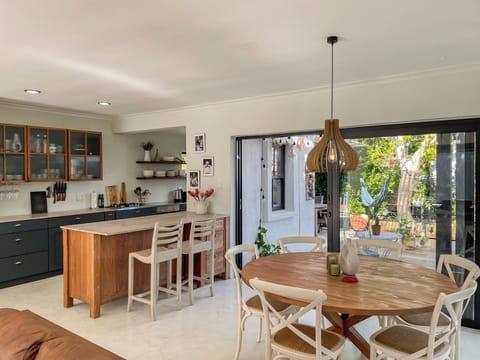 Dining Area - Kitchen