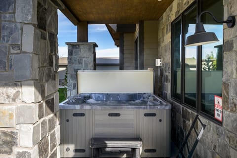 Private Hot Tub