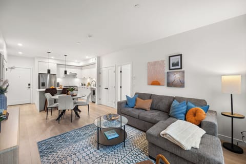 107 2425 166 St Surrey 11