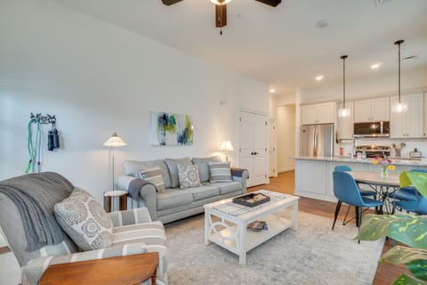 Maryville Vacation Rental | 1BR | 1BA | 780 Sq Ft | Step-Free Access