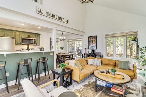 Jim Thorpe Vacation Rental | 4BR | 2BA | 1,465 Sq Ft | 3 Steps Required