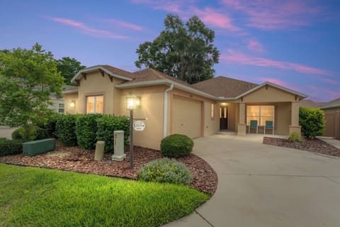 Bougainvillea Bungalow