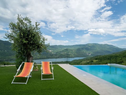 Mountainous Landforms, Mountain, Hill, Mountain Range, Highland, Swimming Pool, Hill Station, Ridge, Valley, Eco Hotel