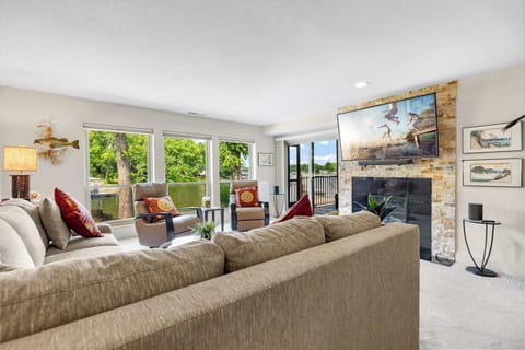 Retreat to Carefree Tranquility at the lake