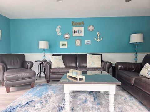 Living area - fun beachy decor