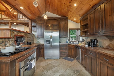 Stainless Steel appliances, and coffee/Expresso provided.