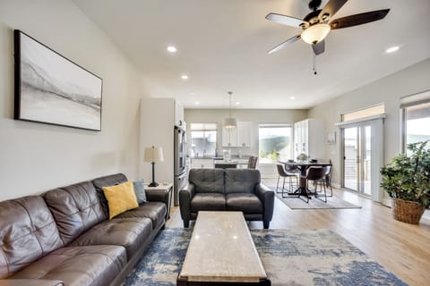 Living Room | Free WiFi | Main Level