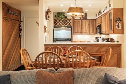 Fully Equipped Kitchen with Stainless Steel Appliances