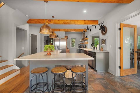 Full Eat-In Kitchen with 2 Dining Areas.