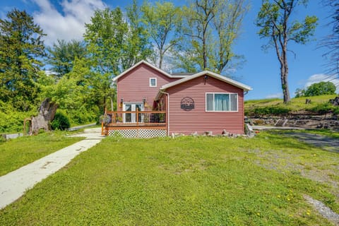 Catskill Vacation Rental | 4BR | 2.5BA | 1,825 Sq Ft | 1 Step Required