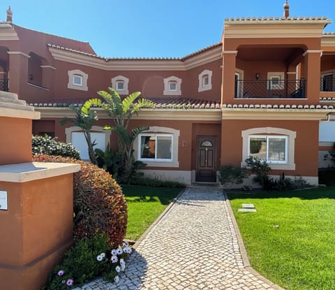 Front of Linked House