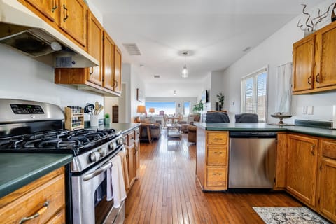 Cook with a view of the calm, sunlit lake