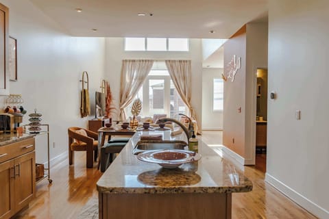 Kitchen: Beautiful dining space for you and your loved ones to share a meal and make everlasting memories.