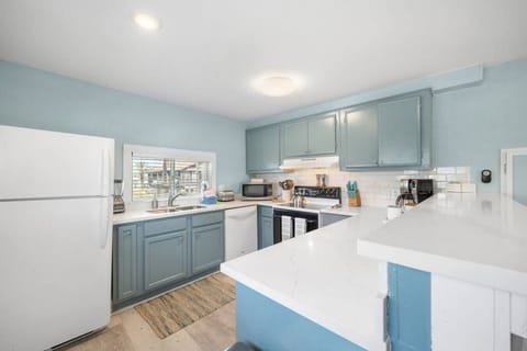 A kitchen perfect for preparing meals for the family!