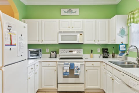 Indoors, Kitchen, Sink, Sink Faucet, Appliance