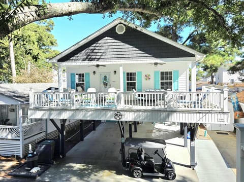 Spacious Covered Porch