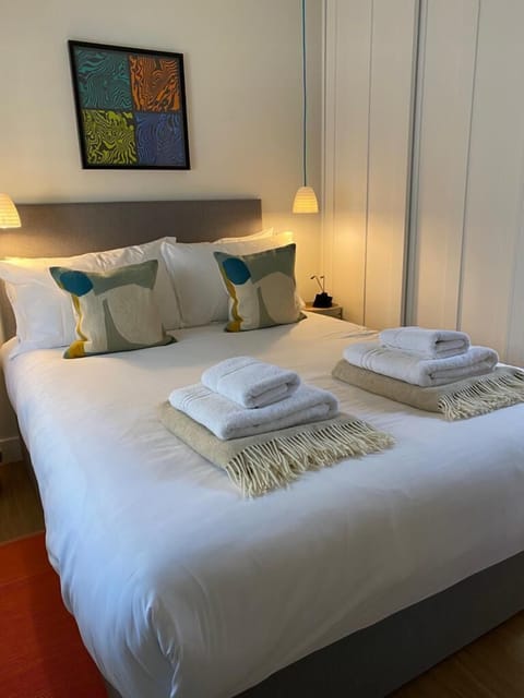 Cotton percale Sheets. Towels provided.