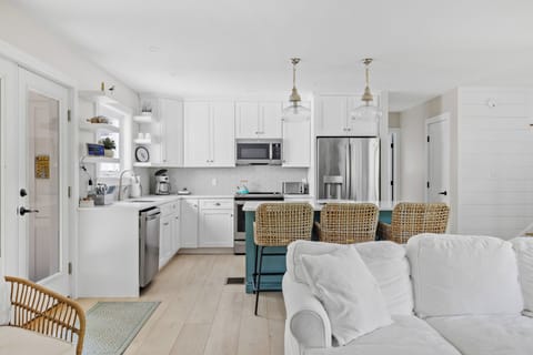 b9f053c8-6a3c-4e92-877a-4bb4c66ae96b