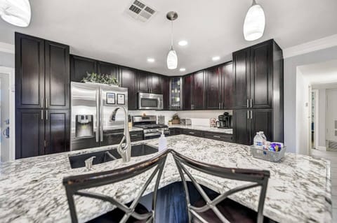 Large open kitchen! Fully equipped.