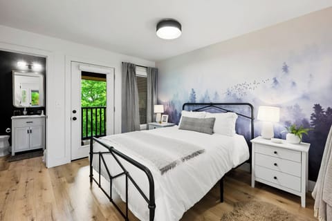 Suite E: 1 Queen bed, 1 Twin-over-Twin bunk, and 1 Double Sleep Sofa.