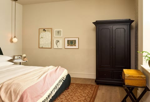 Unit with Queen size bed