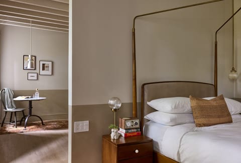 Unit with Queen size bed