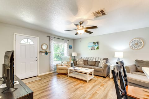 Homosassa Vacation Rental | 3BR | 2BA | 1,092 Sq Ft | 1 Step to Enter