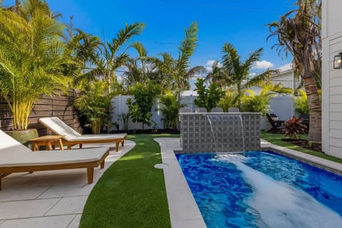 83rd St Villas West by Duncan Real Estate House in Holmes Beach