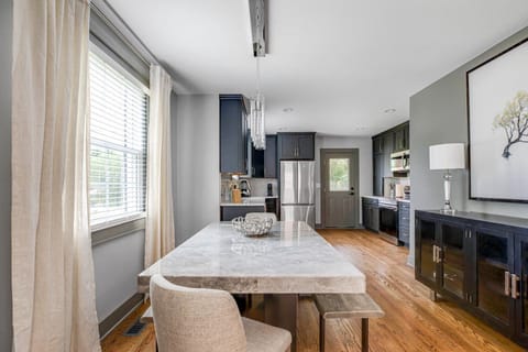 Dining area with seating for 6 guests.