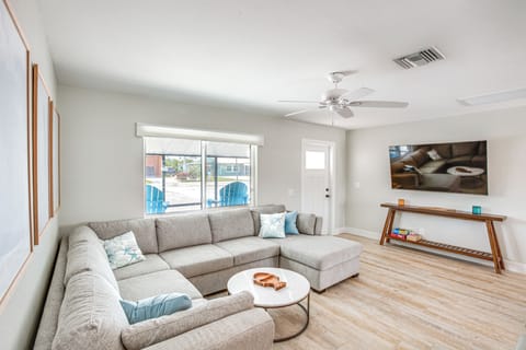 St James City Vacation Rental | 2BR | 1BA | Step-Free Access | 1,009 Sq Ft