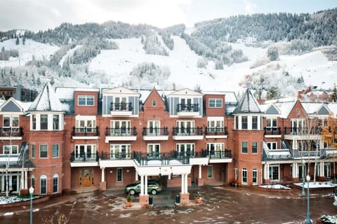 Aspen Mountain Residences Exterior - Ski Valet - Walk to Lift and Downtown