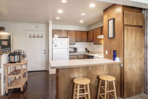 Counter seating at the full kitchen