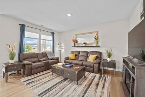 From a guest - `This was a wonderful Airbnb! Rachel was kind and easy to communicate with. The house was comfortable and made our trip to Indiana easy. I definitely hope to stay here again!`